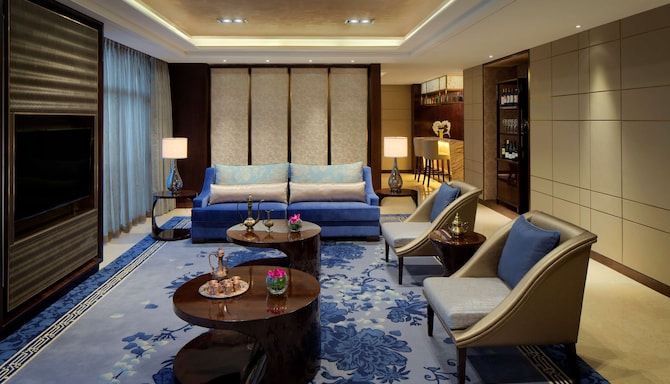 Radisson Blu Hotel, Kashgar - Presidential Suite Living Room