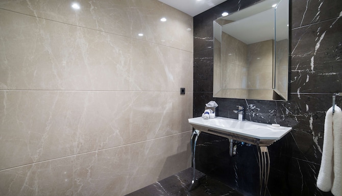 Radisson Blu Hotel, Kayseri - Presidential Suite - Bathroom
