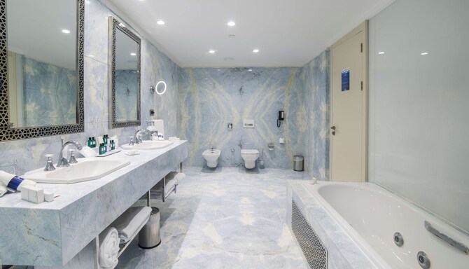 Radisson Blu Hotel, Kayseri - Presidential Suite - Bathroom