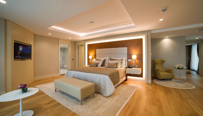 Radisson Blu Hotel, Kayseri - Presidential Suite Bedroom