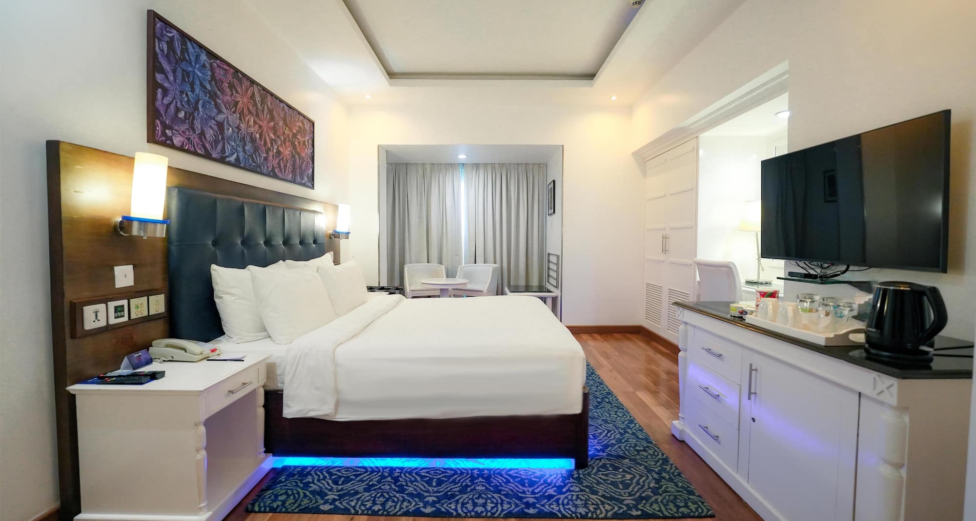 Radisson Blu Hotel, Kochi - Superior & Club Suite