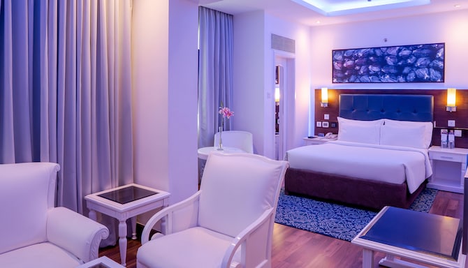 Radisson Blu Hotel, Kochi - Business Class Room