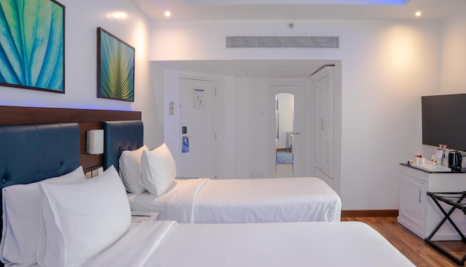 Radisson Blu Hotel, Kochi - Superior Twin Room