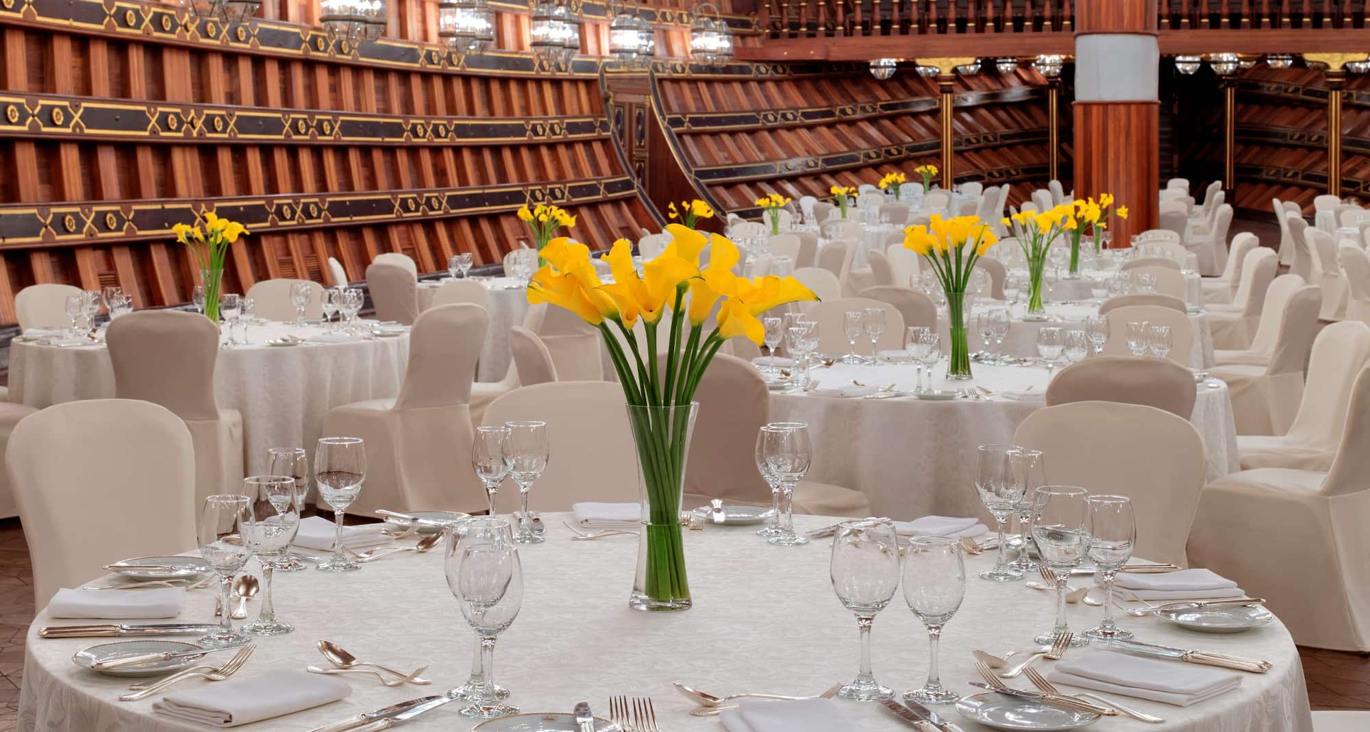 Radisson Blu Hotel, Kuwait - Abdul Husain Marafie Grand Ballroom