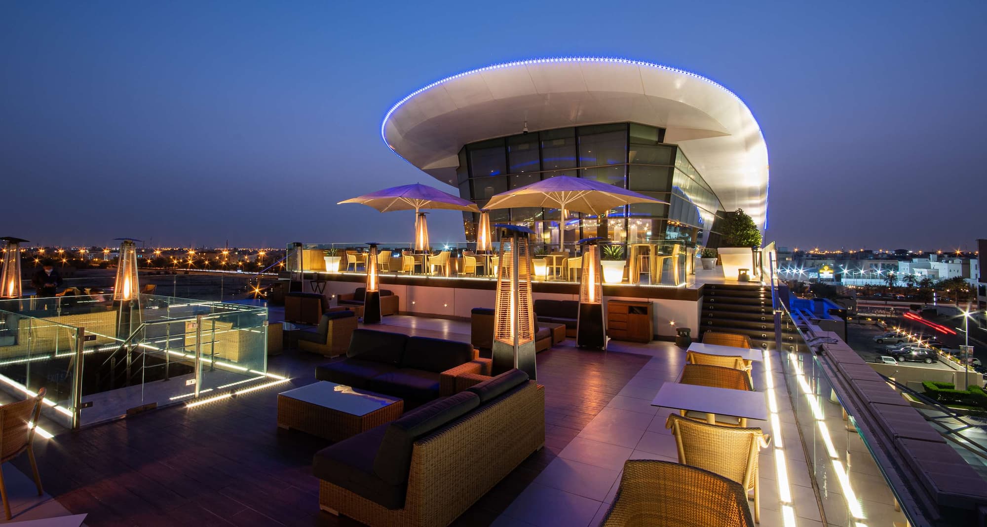 Radisson Blu Hotel, Kuwait - Sky Lounge Terrace