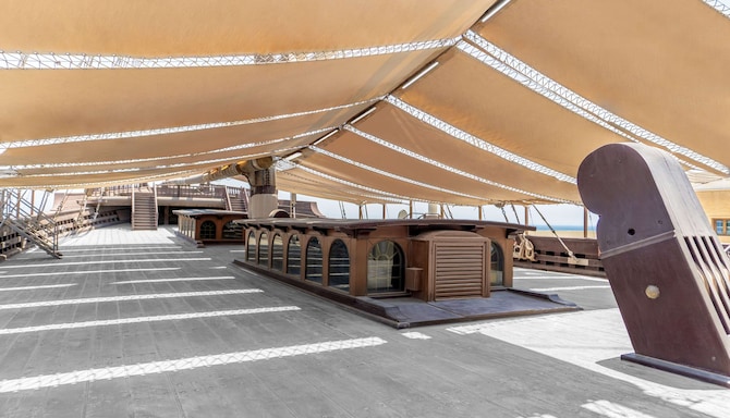Al Hashemi Deck