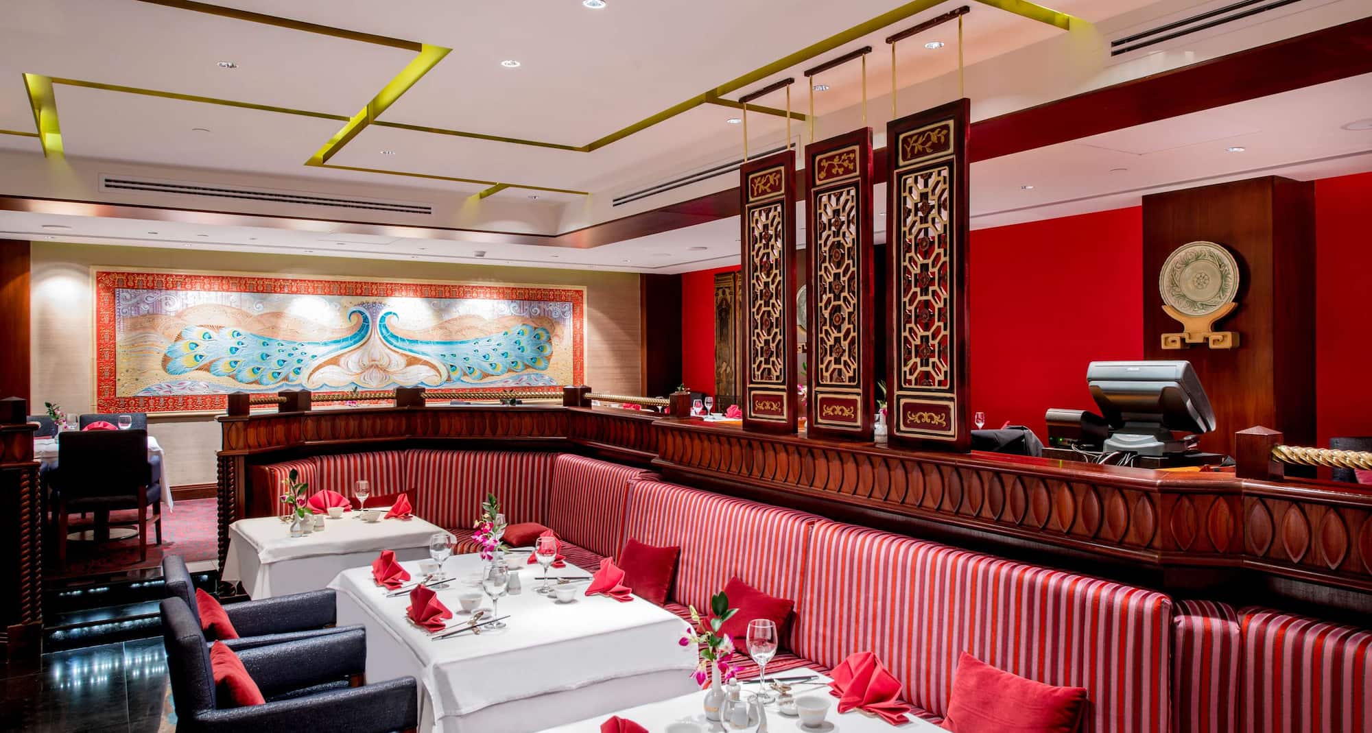 Radisson Blu Hotel, Kuwait - Restaurant Peacock