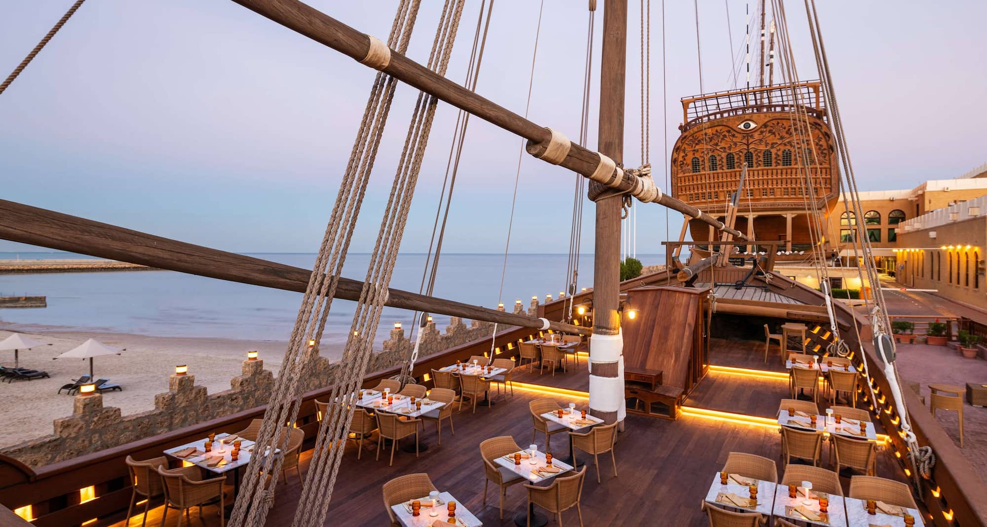 Radisson Blu Hotel, Kuwait - Al Boom Restaurant Outdoor Deck