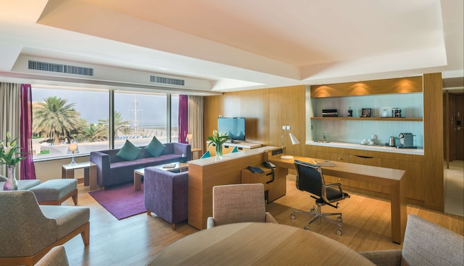 Radisson Blu Hotel, Kuwait - Suite with lounge access & sea view