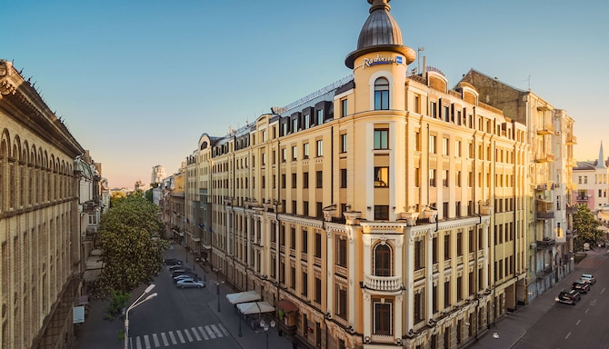 Radisson Blu Hotel, Kyiv City Centre - Hotel Exterior