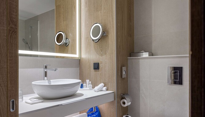 Radisson Blu Hotel, Kyiv City Centre - Bad im Gästezimmer