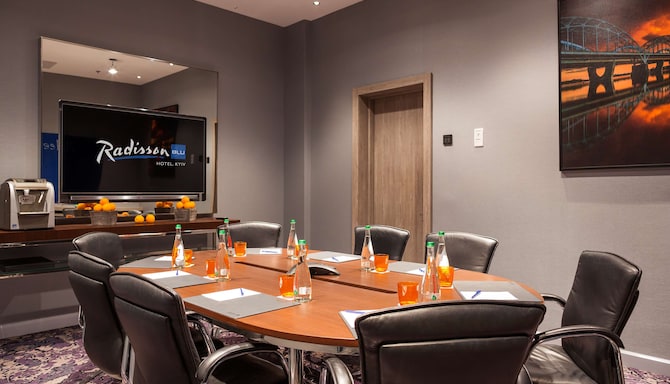 Boardroom 4