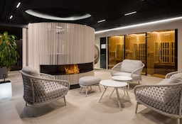 Radisson Blu Hotel, Kyiv City Centre - Spa seating area and infrared saunas