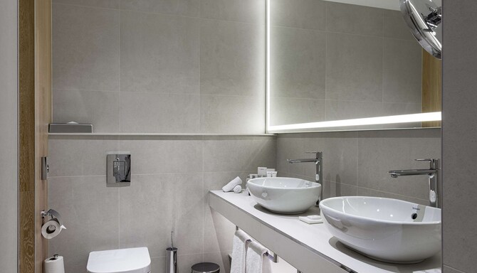 Radisson Blu Hotel, Kyiv City Centre - Suite Bad