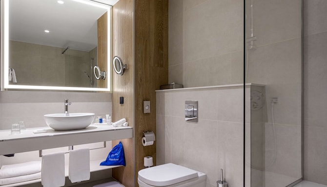 Radisson Blu Hotel, Kyiv City Centre - Bad im Gästezimmer