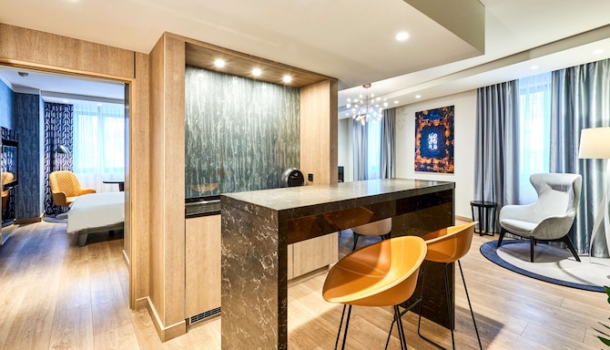 Radisson Blu Hotel, Kyiv City Centre - Suite Room