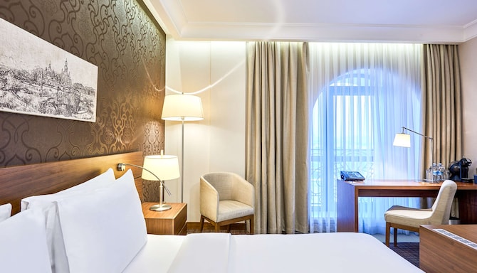 Radisson Blu Hotel, Kyiv Podil City Centre - Premium Room