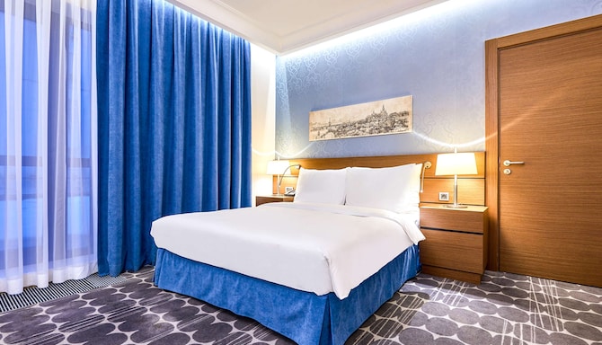 Radisson Blu Hotel, Kyiv Podil City Centre - Family room