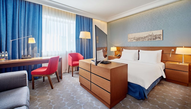 Radisson Blu Hotel, Kyiv Podil City Centre - Premium Room