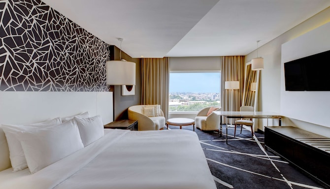 Radisson Blu Hotel, Lagos Ikeja - Executive Room with lounge access