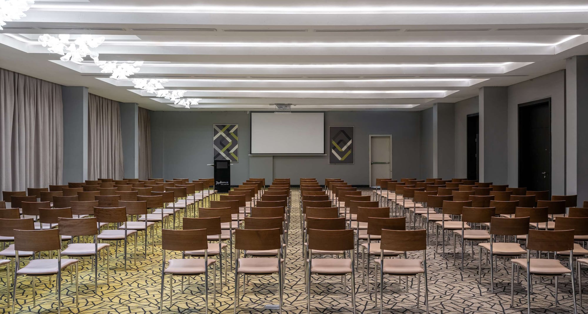 Radisson Blu Hotel, Lagos Ikeja - Meetings Events Theatre seating