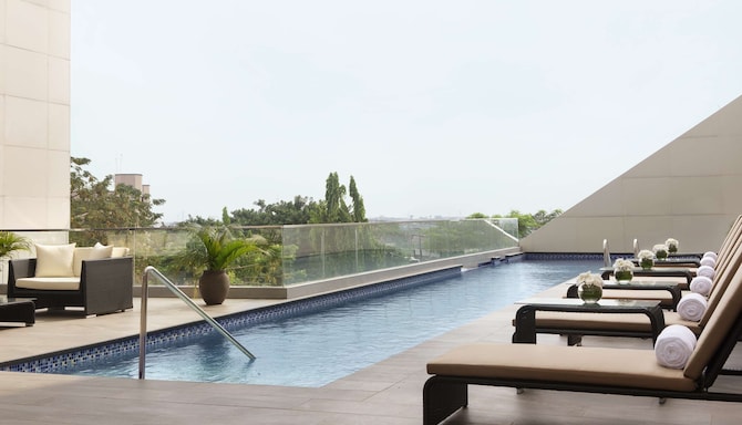Radisson Blu Hotel, Lagos Ikeja - Pool