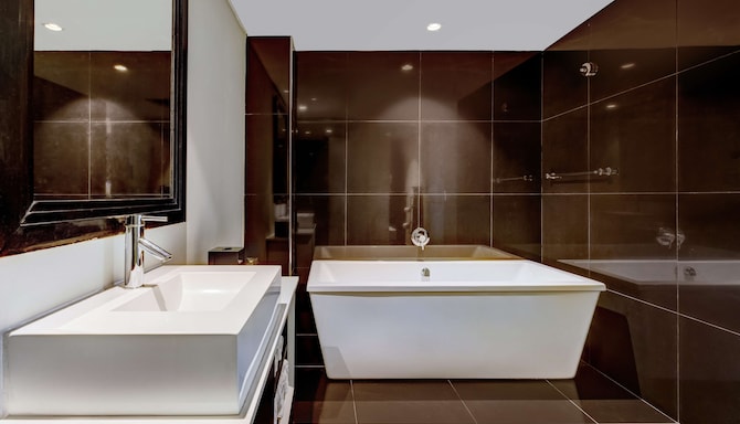 Radisson Blu Hotel, Lagos Ikeja - One Bedroom Suite