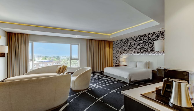 Radisson Blu Hotel, Lagos Ikeja - Junior Suite