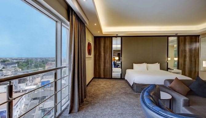 Radisson Blu Hotel, Lagos Ikeja - Royal Suite