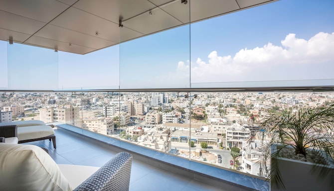 Radisson Blu Hotel, Larnaca - Superior Room View