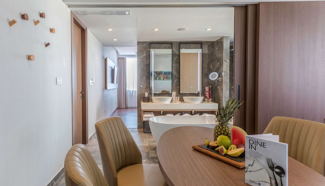 Radisson Blu Hotel, Larnaca - Suite