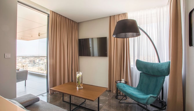 Radisson Blu Hotel, Larnaca - Superior Room