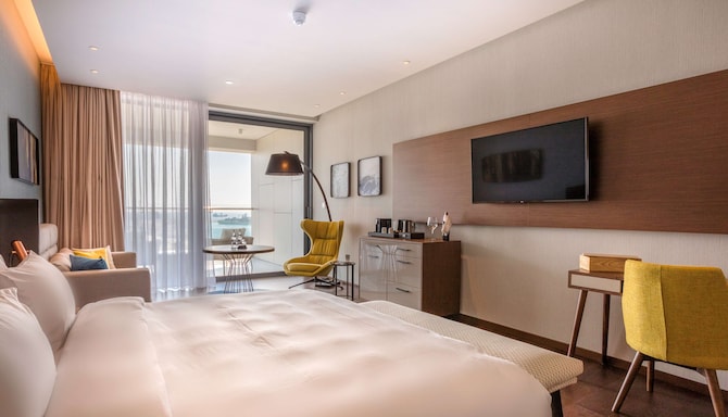 Radisson Blu Hotel, Larnaca - Premium Room
