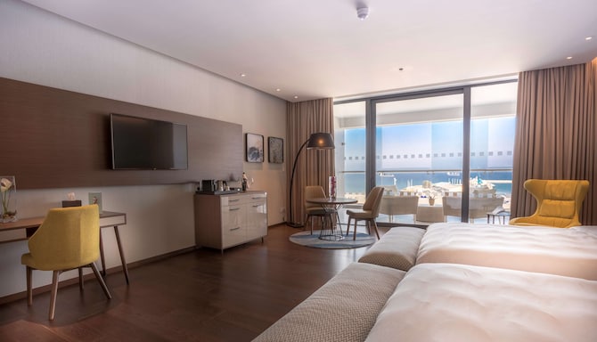 Radisson Blu Hotel, Larnaca - Premium Room
