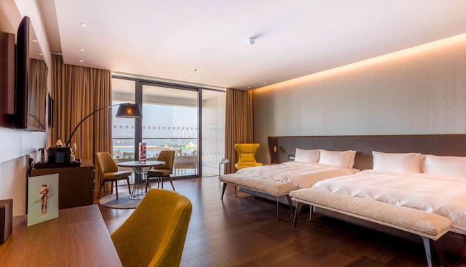 Radisson Blu Hotel, Larnaca - Guest room