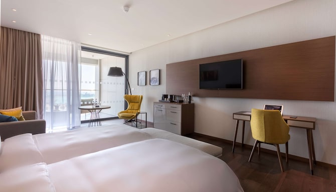 Radisson Blu Hotel, Larnaca - Premium Room