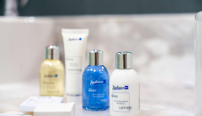 Radisson Blu Hotel, Leeds City Centre - Bathroom amenities