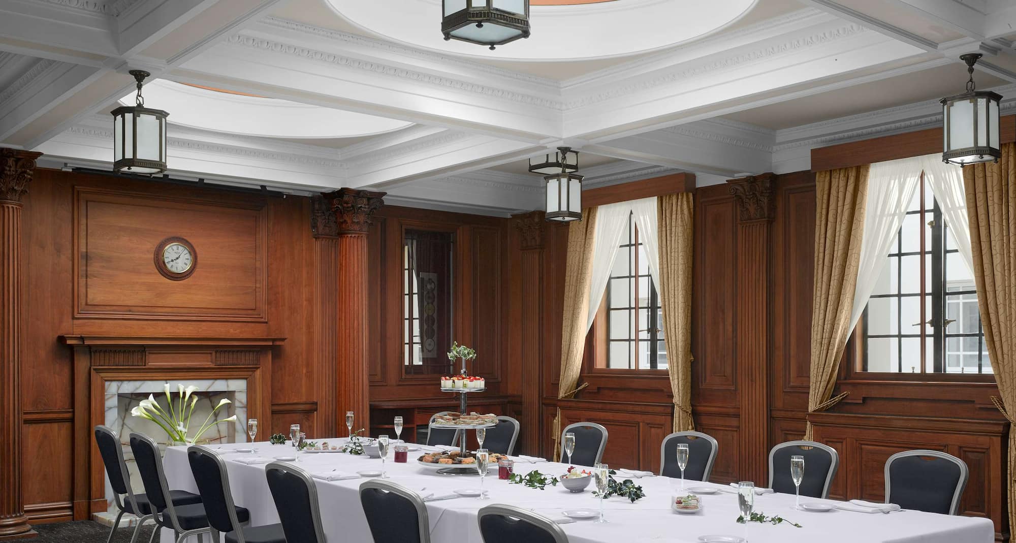 Radisson Blu Hotel, Leeds - Meeting Room