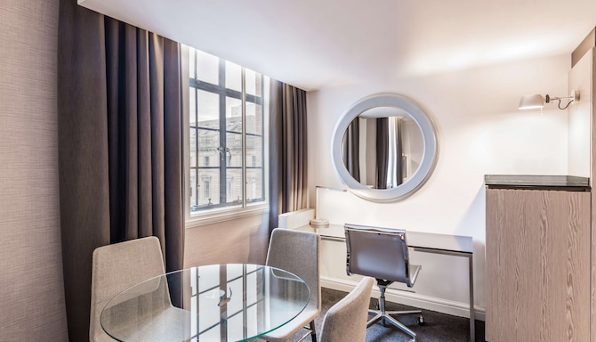 Radisson Blu Hotel, Leeds City Centre - Junior Suite