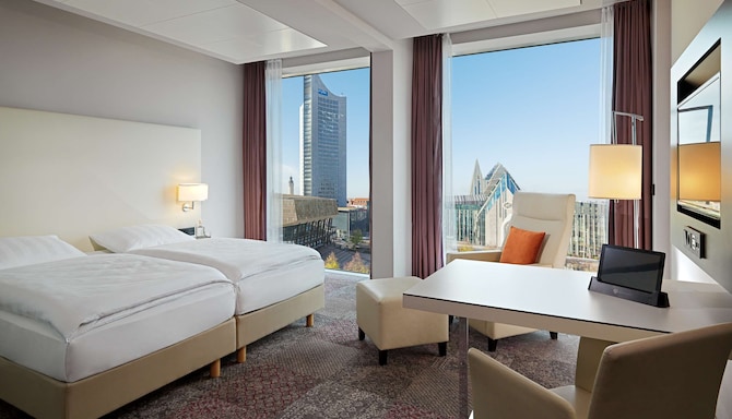 Radisson Blu Hotel, Leipzig - Premium Room - Augustusplatz View