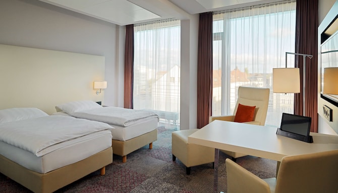 Radisson Blu Hotel, Leipzig - Standard Room with twin beds