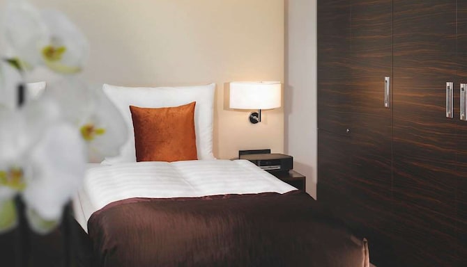 Radisson Blu Hotel, Leipzig - Guest Room