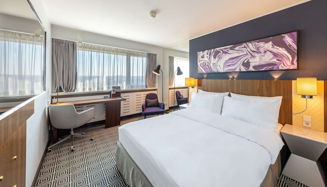 Radisson Blu Hotel Lietuva, Vilnius - Standard room for comfortable stay and good night's sleep