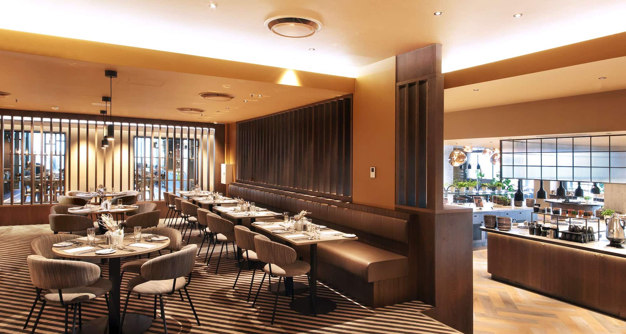 Radisson Blu Hotel Lietuva, Vilnius - Restaurant upper part