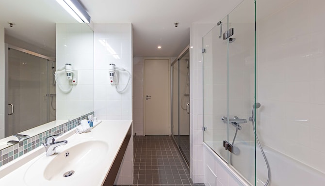 Radisson Blu Hotel Lietuva, Vilnius - Люкс ванна