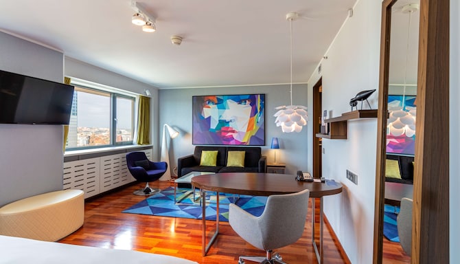 Radisson Blu Hotel Lietuva, Vilnius - High floor with Old town views and extra space
