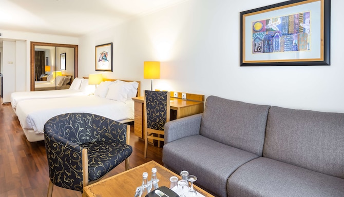 Radisson Blu Hotel, Lisbon - Superior Room with twin beds