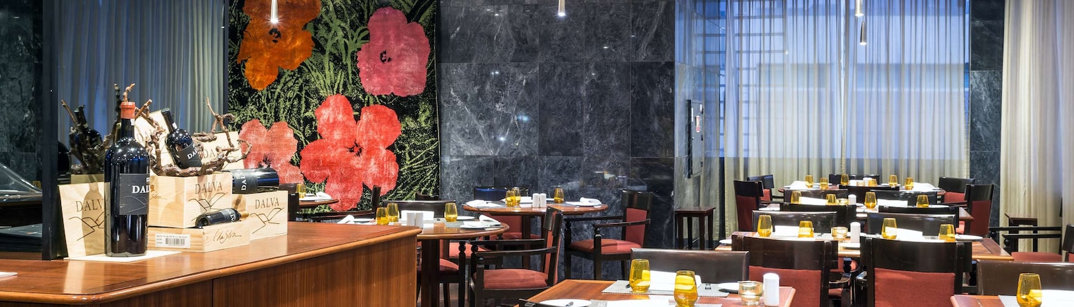 Radisson Blu Hotel, Lisbon - Restaurant Bordalo Pinheiro