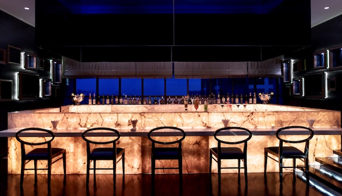 Radisson Blu Hotel Liuzhou - 26 Bar