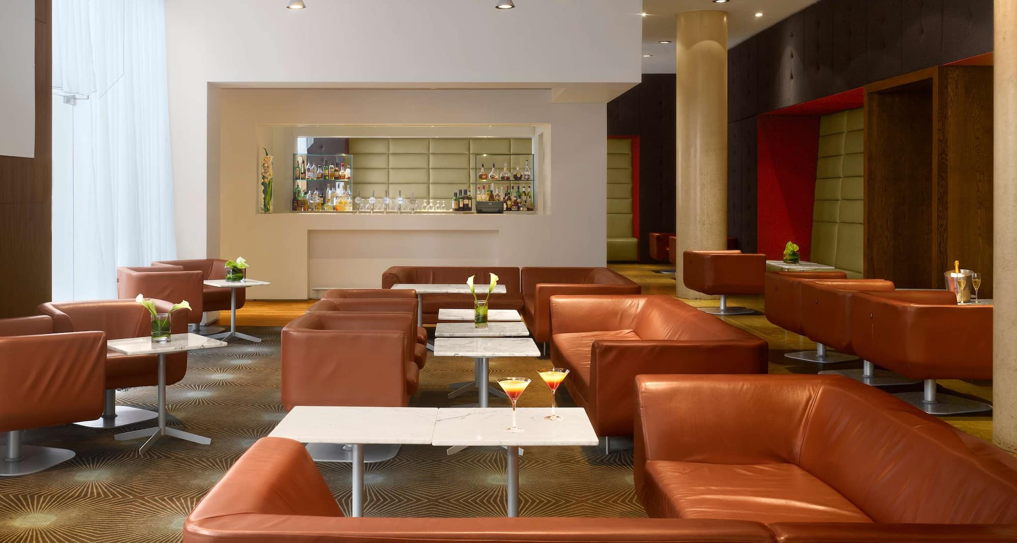 Radisson Blu Hotel, Liverpool - White Bar Lounge